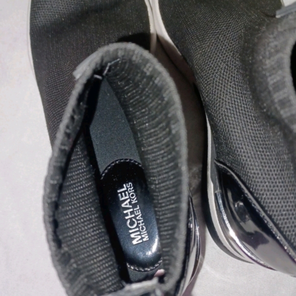 Michael Kors Skyler Bootie Stretch-Knit Sock Wedge Sneaker Women's Size 8.5 - Picture 6 of 8